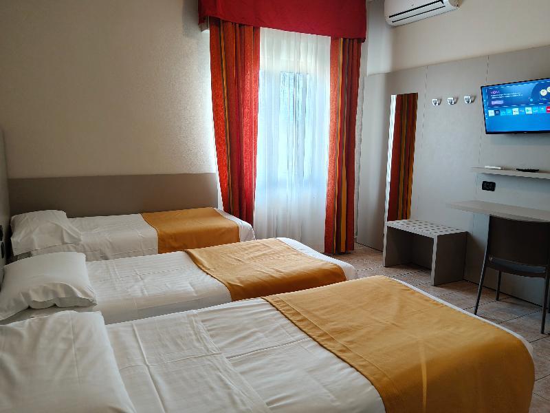 Hotel Valmarina image