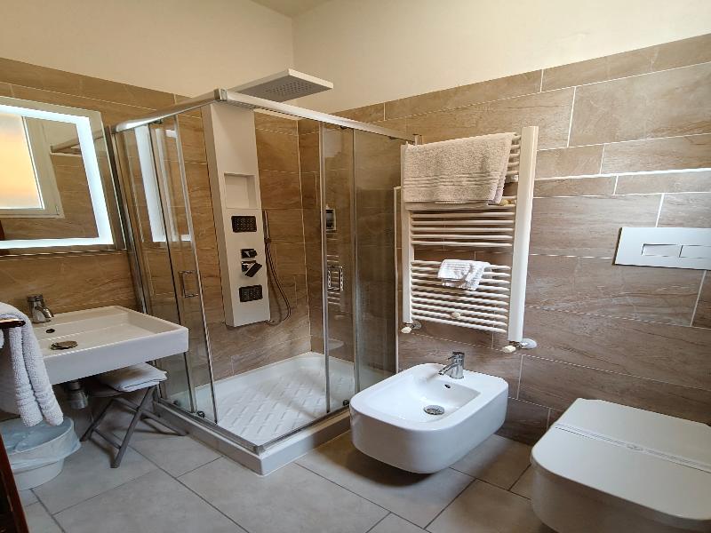 Hotel Valmarina image