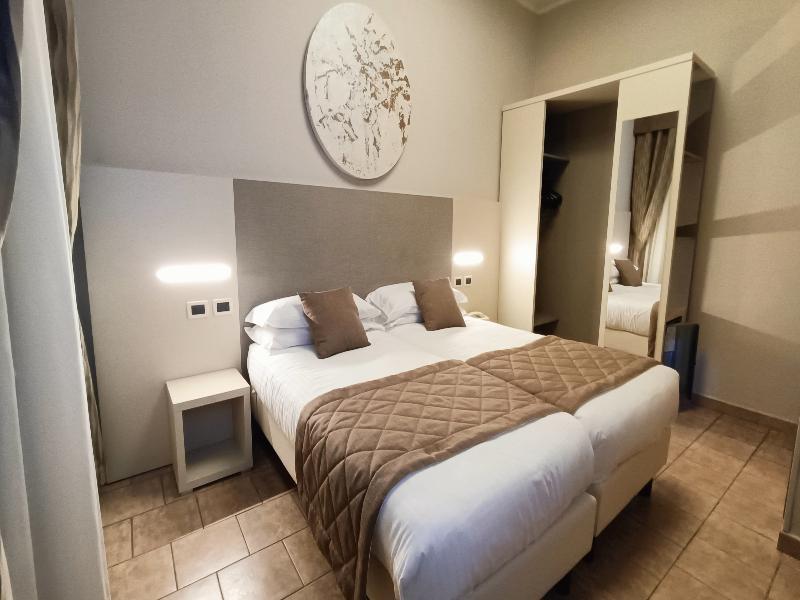 Hotel Valmarina image