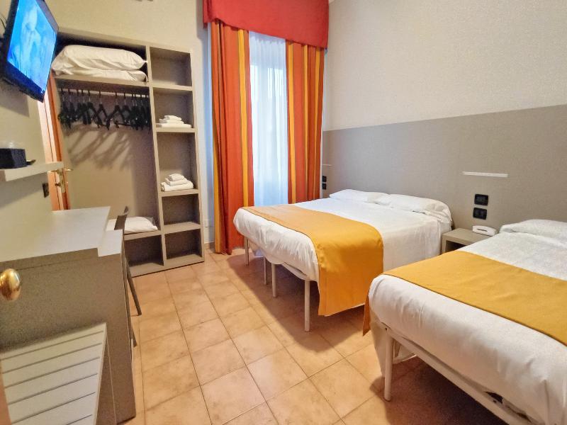 Hotel Valmarina image