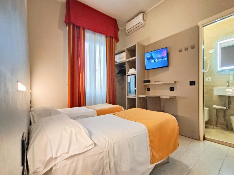 Hotel Valmarina image