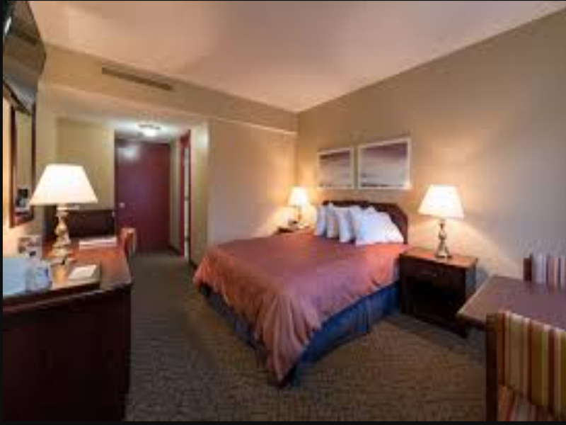 Travelodge By Wyndham Winnipeg Airport West image