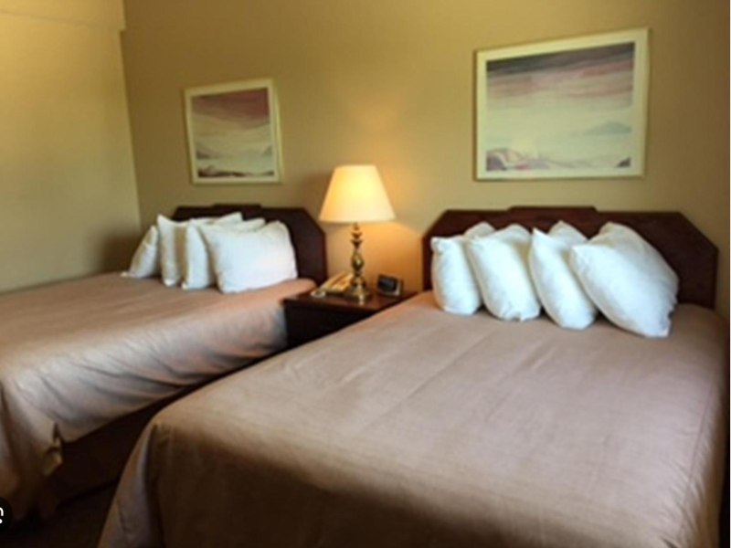 Travelodge By Wyndham Winnipeg Airport West image
