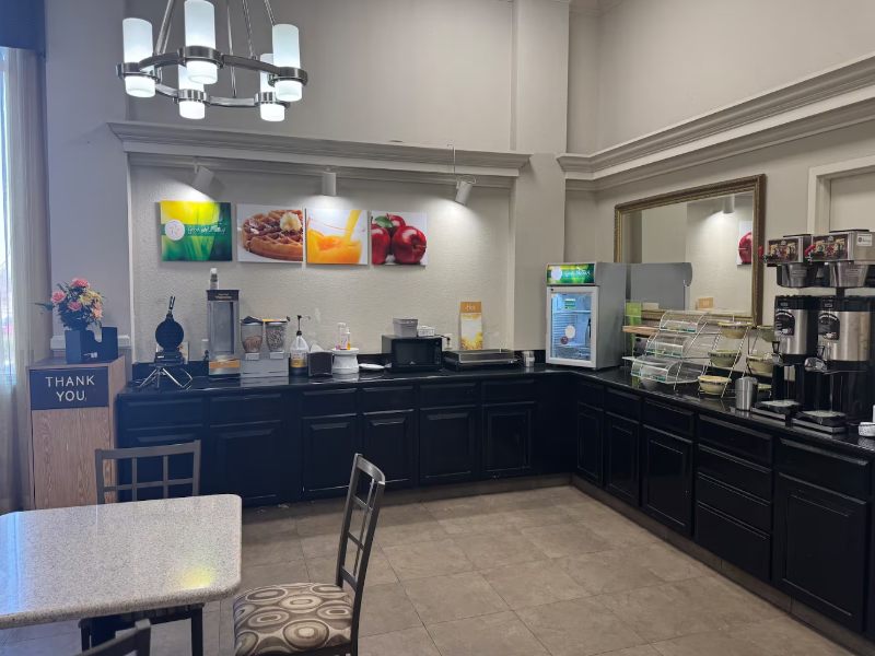 Days Inn & Suites By Wyndham Festus image