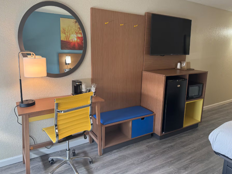Days Inn & Suites By Wyndham Festus image