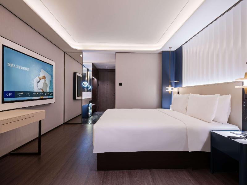 Novotel Shanghai Xuhui Riverside image