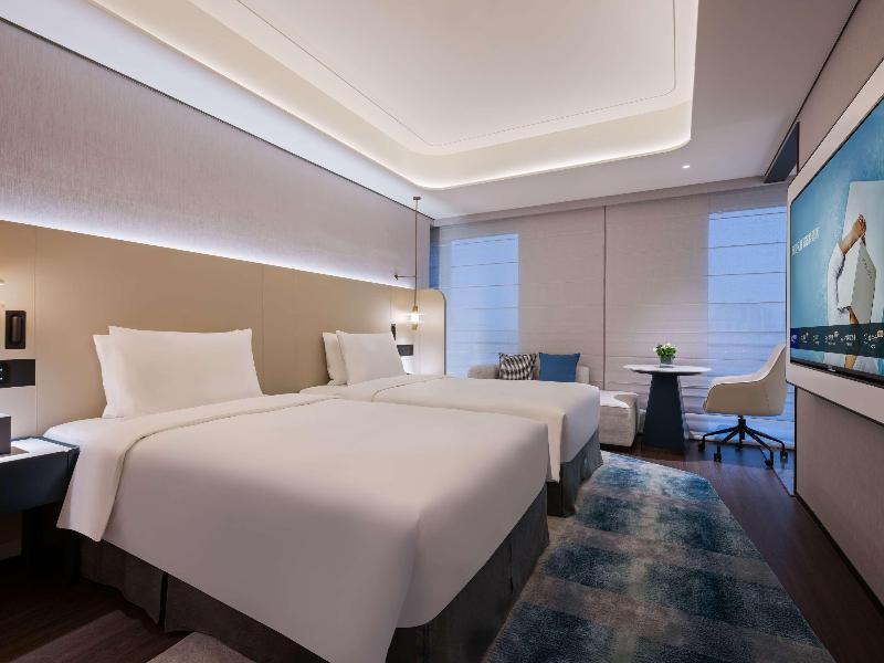 Novotel Shanghai Xuhui Riverside image