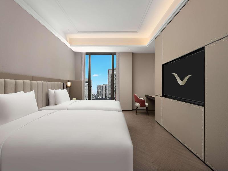 Mövenpick By Accor Shanghai People's Square image