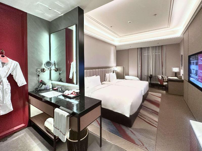 Mövenpick By Accor Shanghai People's Square image