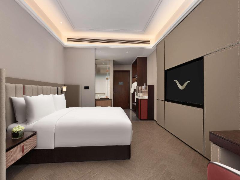 Mövenpick By Accor Shanghai People's Square image