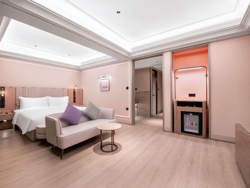 Mercure Chongqing Times Paradise Walk image
