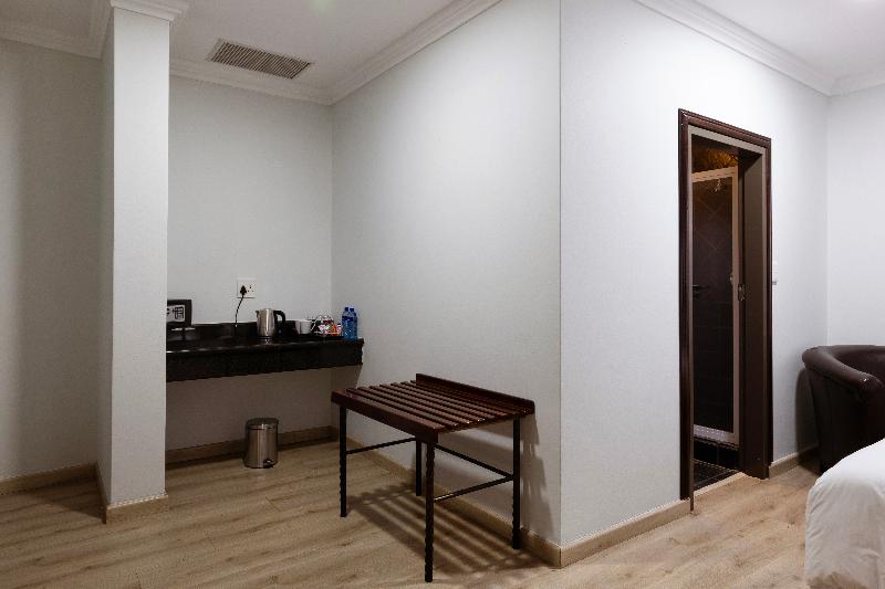 Basden Wood Hotel (rf) Pty Ltd image