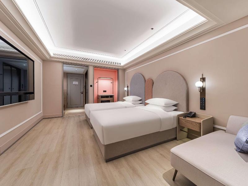 Mercure Zhangjiajie Tianmen Mountain image