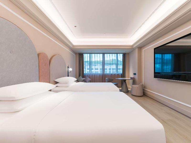 Mercure Zhangjiajie Tianmen Mountain image
