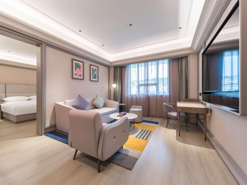 Mercure Zhangjiajie Tianmen Mountain image