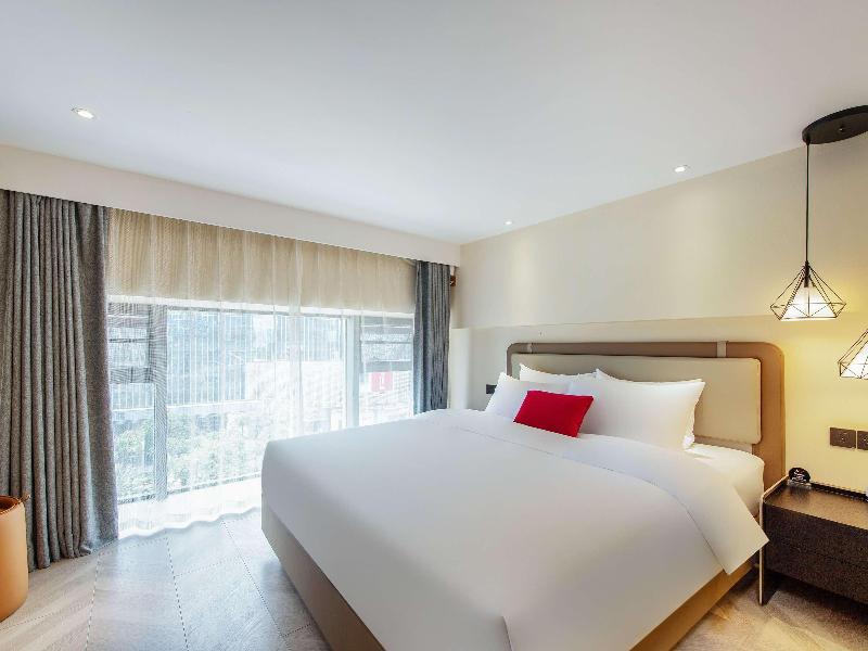 Novotel Living Yunnan Dianchi Times image