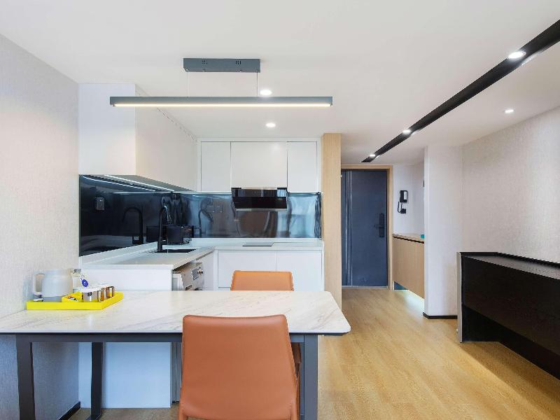 Novotel Living Yunnan Dianchi Times image