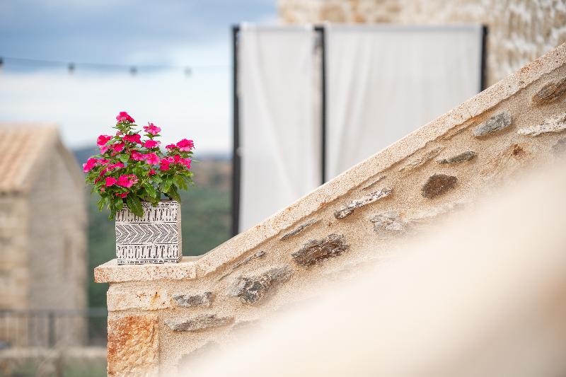 Alistos Hotel image
