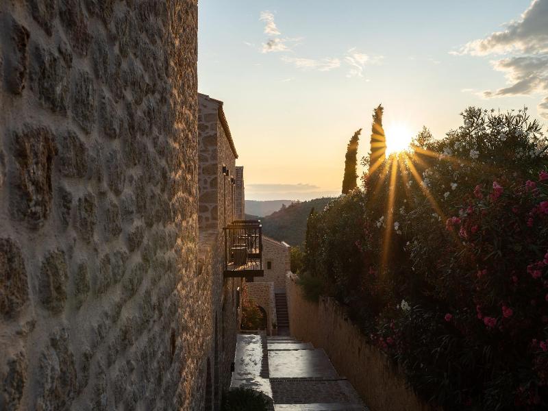 Alistos Hotel image