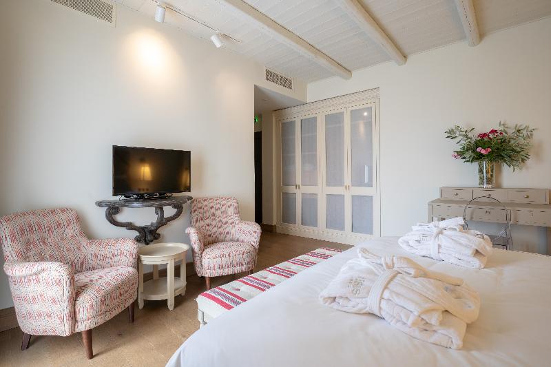 Alistos Hotel image