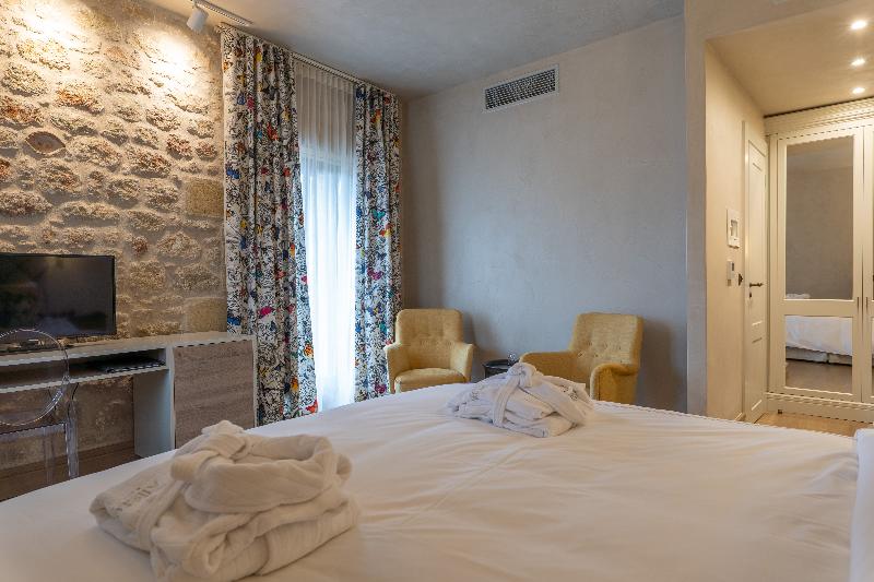 Alistos Hotel image