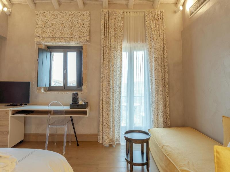 Alistos Hotel image