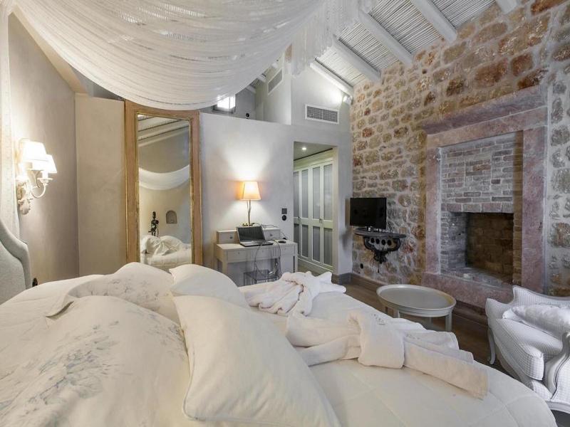 Alistos Hotel image