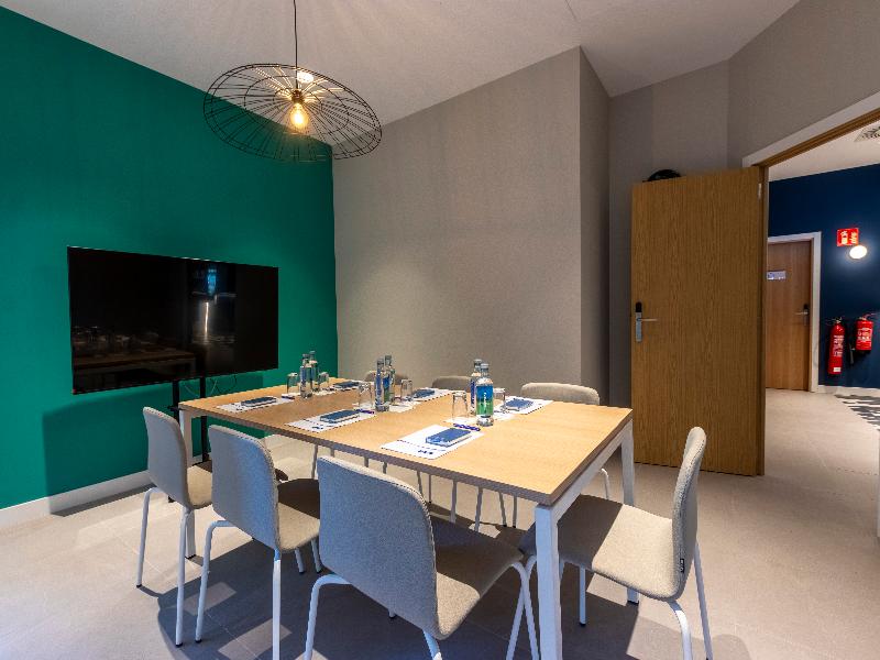 Travelodge Bilbao Sestao image