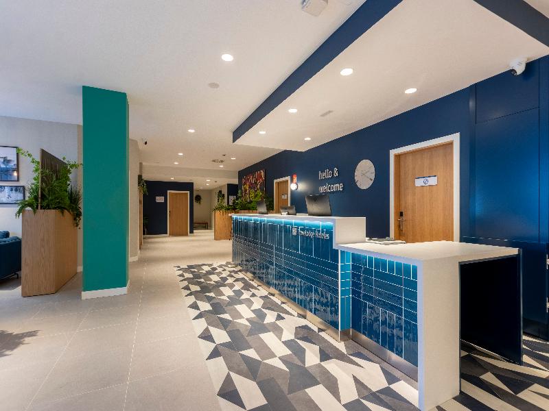 Travelodge Bilbao Sestao image