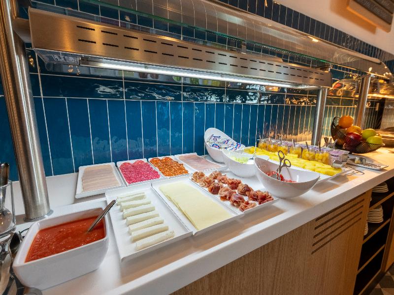 Travelodge Bilbao Sestao image