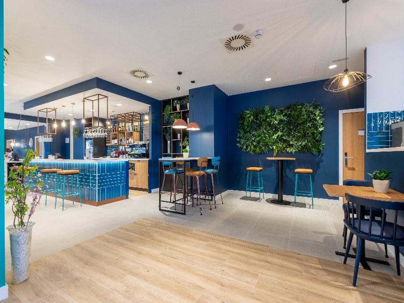 Travelodge Bilbao Sestao image