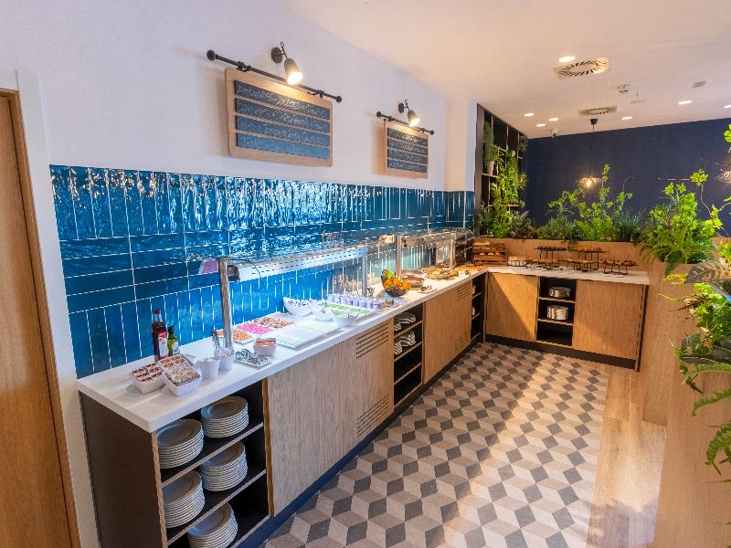 Travelodge Bilbao Sestao image