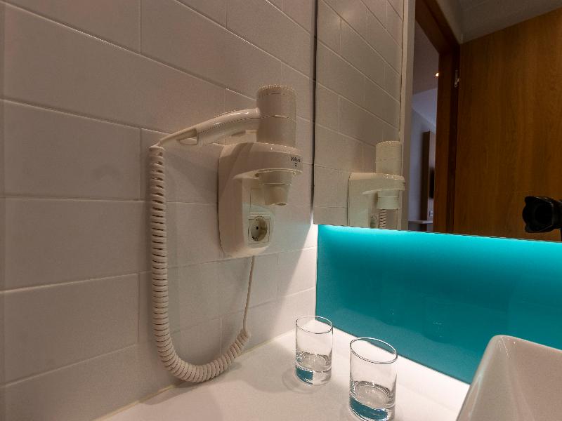 Travelodge Bilbao Sestao image