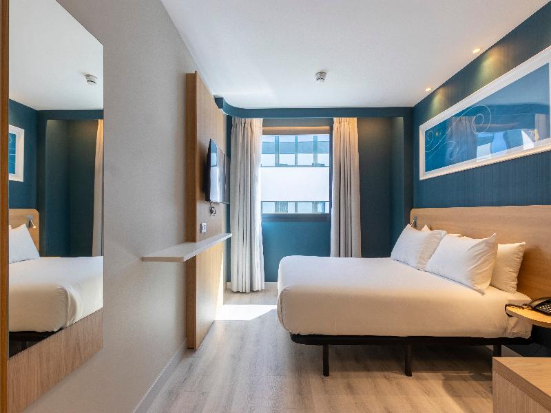 Travelodge Bilbao Sestao image