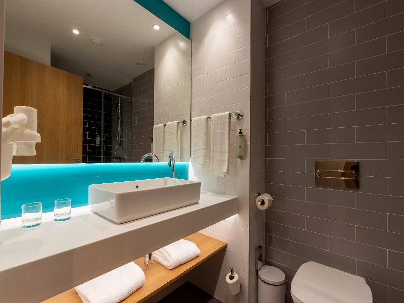 Travelodge Bilbao Sestao image