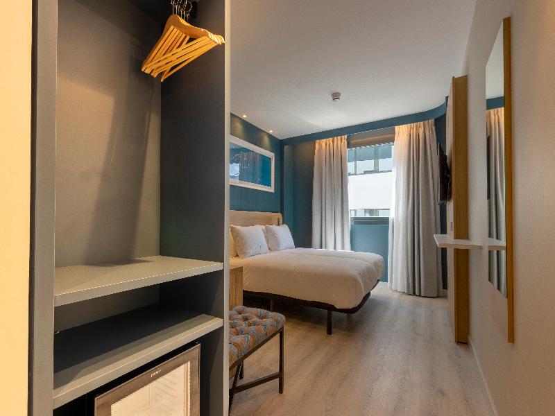 Travelodge Bilbao Sestao image