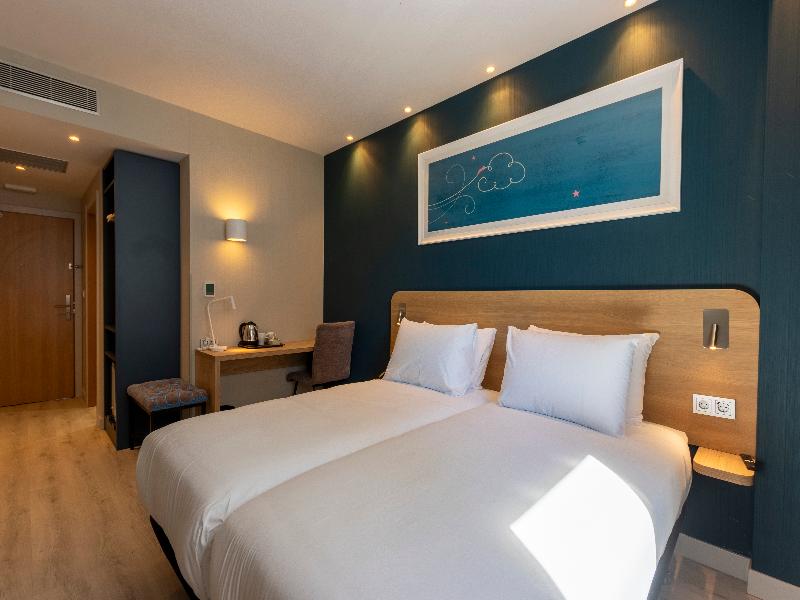 Travelodge Bilbao Sestao image