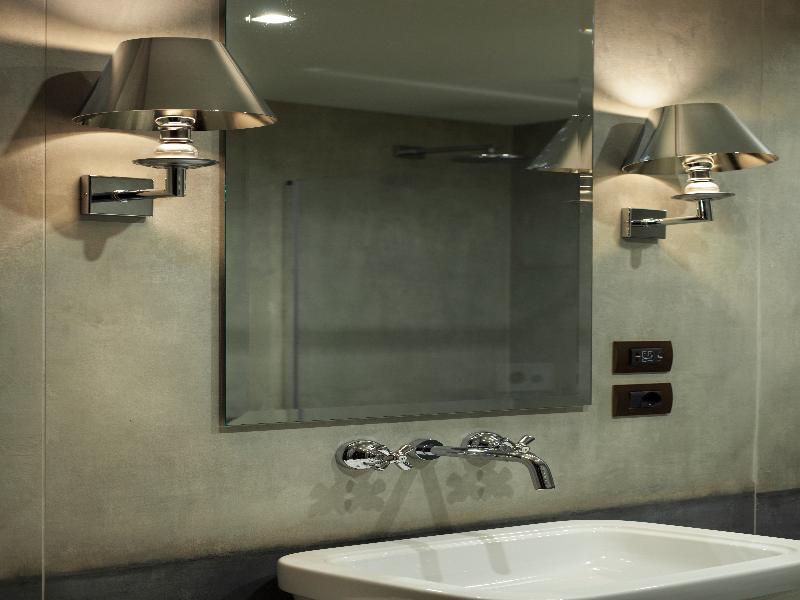 Aqua Apartments image