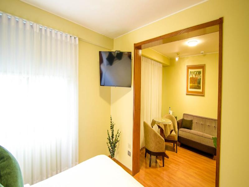 Hotel Britania San Borja image