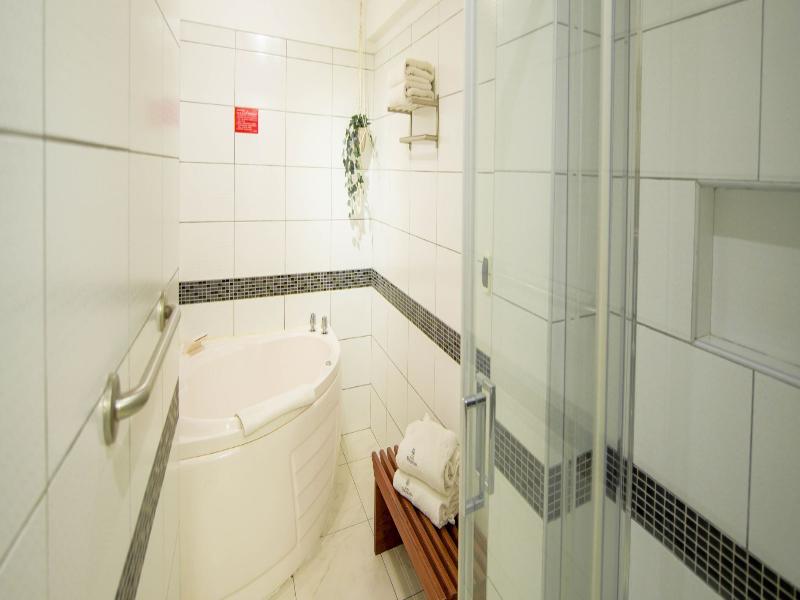 Hotel Britania San Borja image