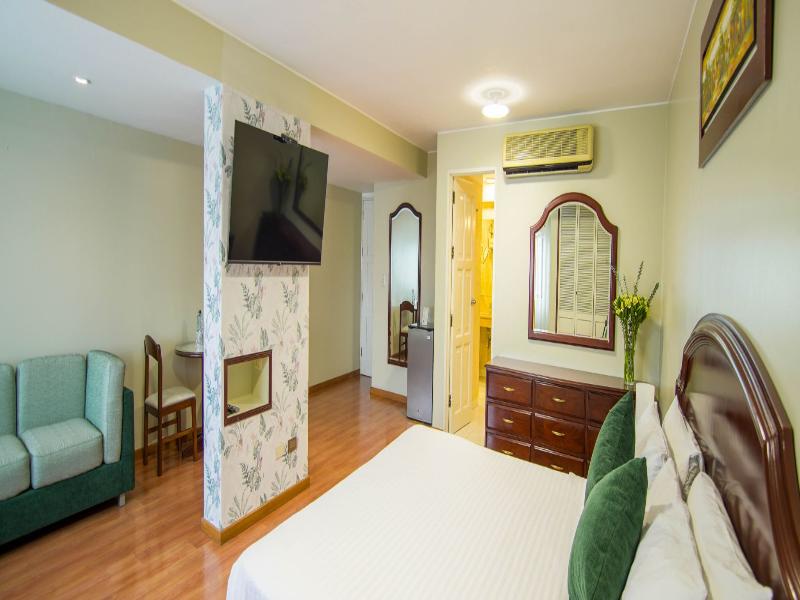 Hotel Britania San Borja image