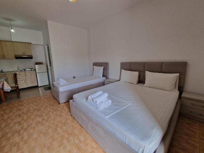 Black Pearl Hotel image