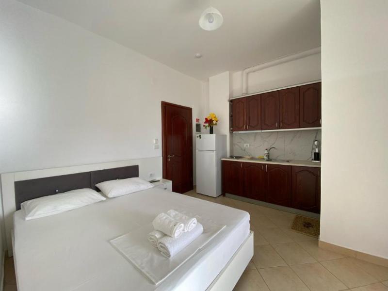 Black Pearl Hotel image