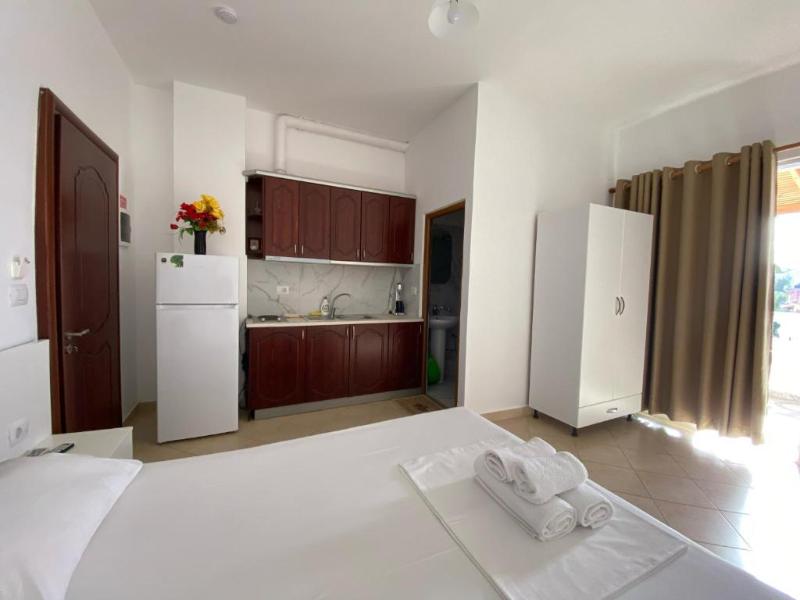 Black Pearl Hotel image