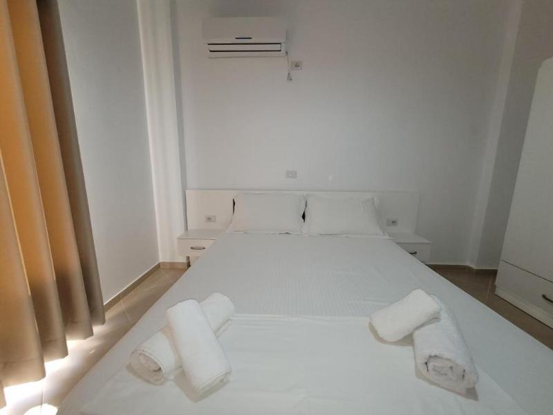 Black Pearl Hotel image