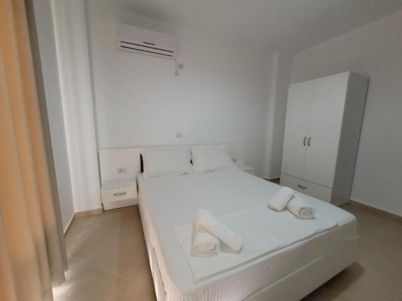 Black Pearl Hotel image