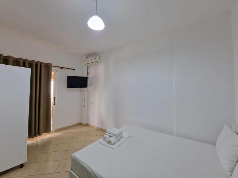 Black Pearl Hotel image