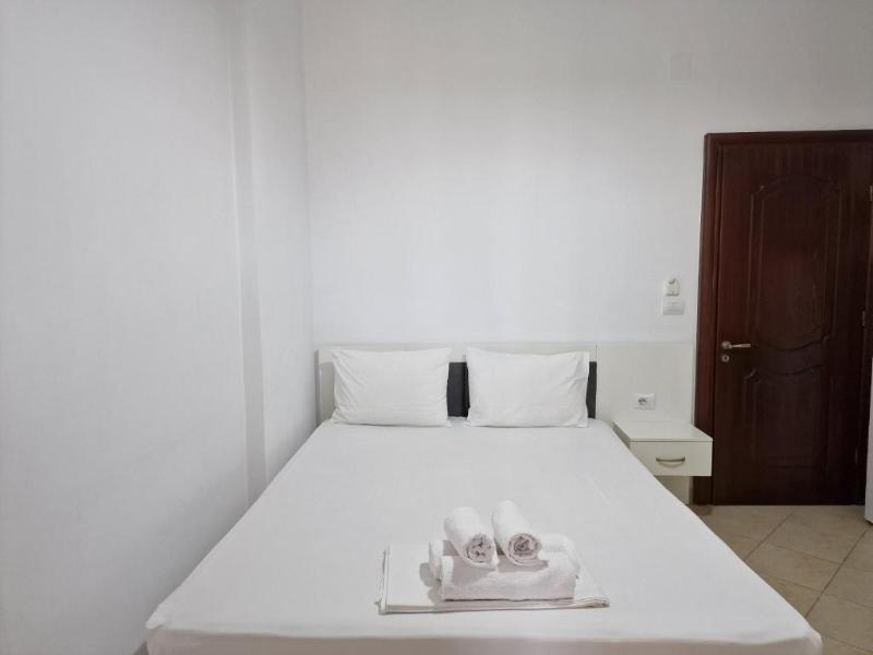 Black Pearl Hotel image