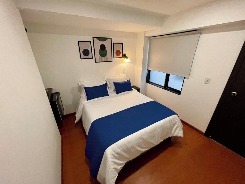 Hotel Embajada 44 image