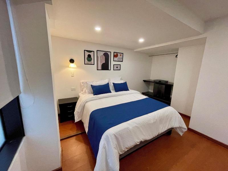 Hotel Embajada 44 image
